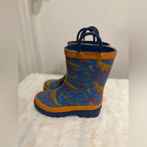 Kids Dinosaur Rain Boots- Boys 9, Girls 10 - Picture 4 of 6